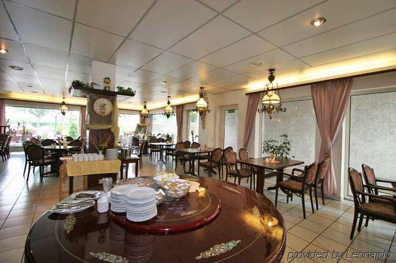 Hotel Rahlstedter Hof Amburgo Esterno foto