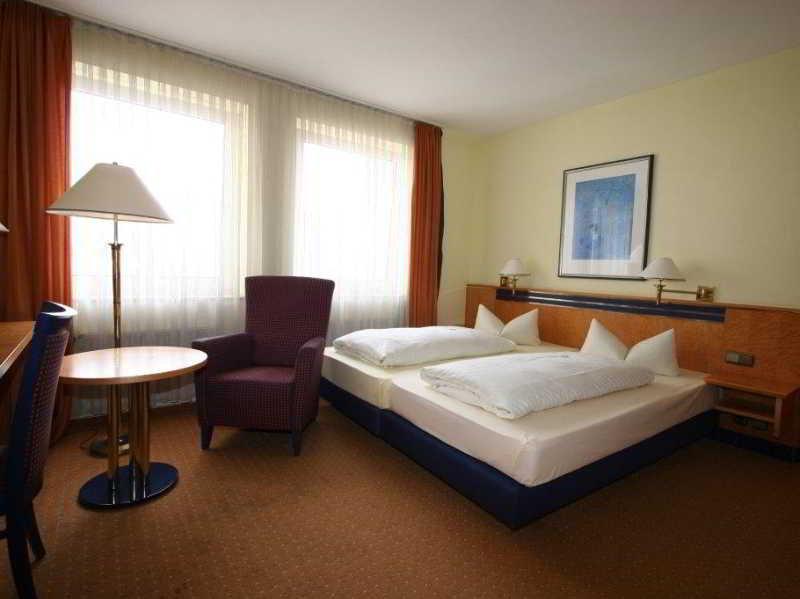 Hotel Rahlstedter Hof Amburgo Esterno foto