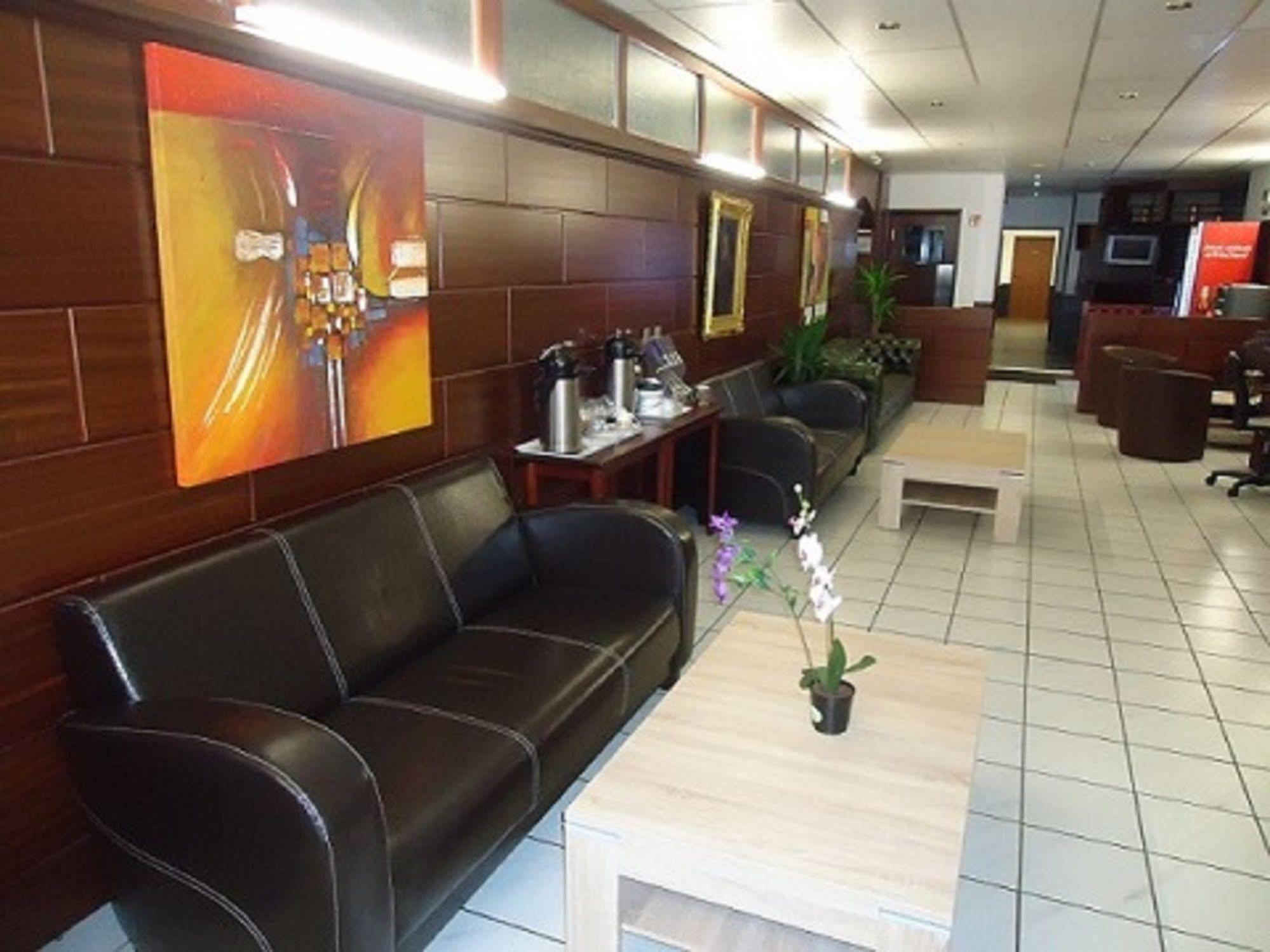 Hotel Rahlstedter Hof Amburgo Esterno foto