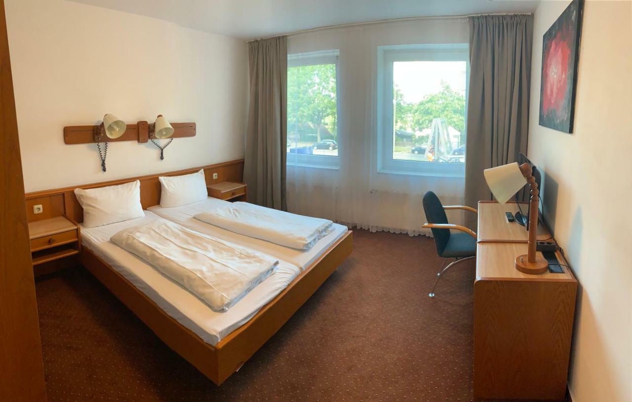 Hotel Rahlstedter Hof Amburgo Esterno foto